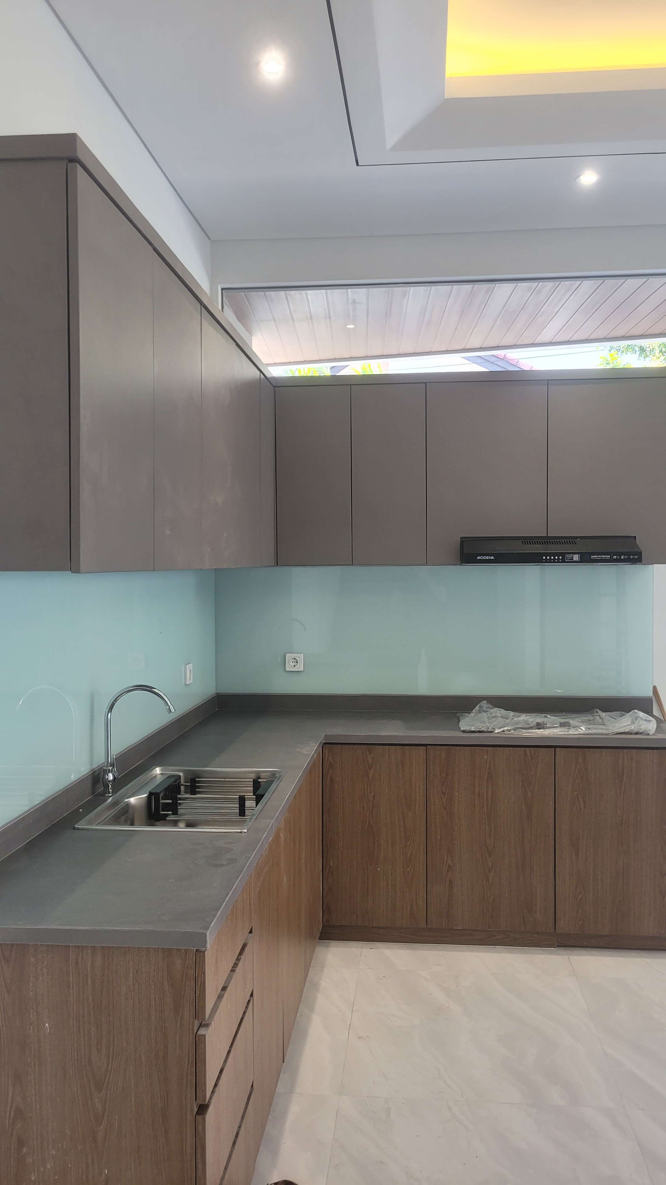 Jual Rumah Baru di Manyar Indah Mewah 2 Lantai Lokasi Strategis Surabaya Timur - Thumbnail 2