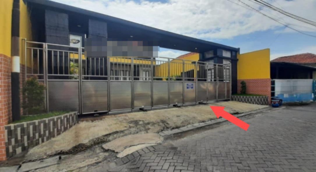 Jual Murah Lelang Rumah Ex Kantor di Kutisari Selatan Lokasi Strategis Surabaya Selatan - Image 1