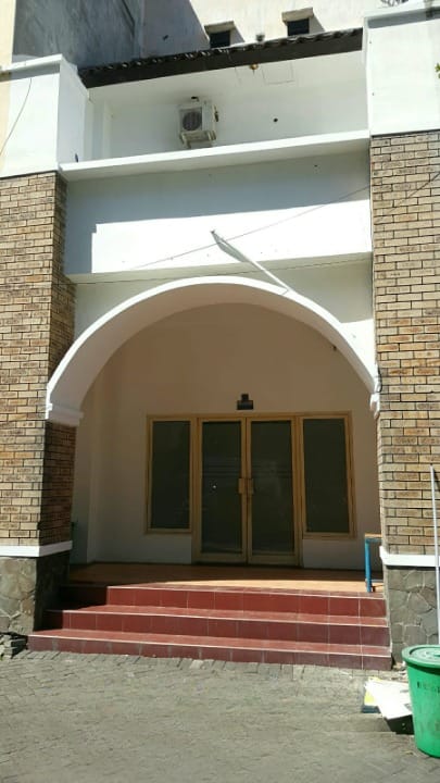 Disewakan Ruko Purimas 2.5 Lantai Siap Huni di Purimas Rungkut Surabaya Timur - Image 1