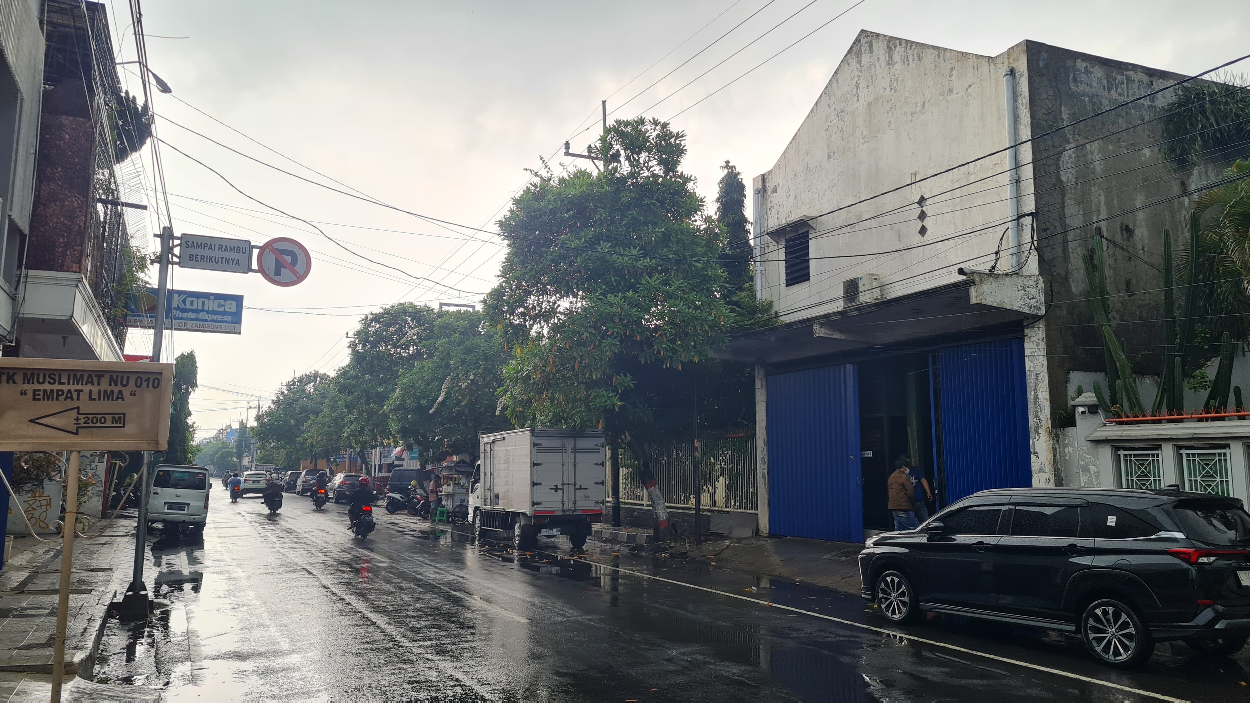 Disewakan Ruko Lokasi Strategis di Nol Jalan PB Sudirman , Mojokerto - Thumbnail 2