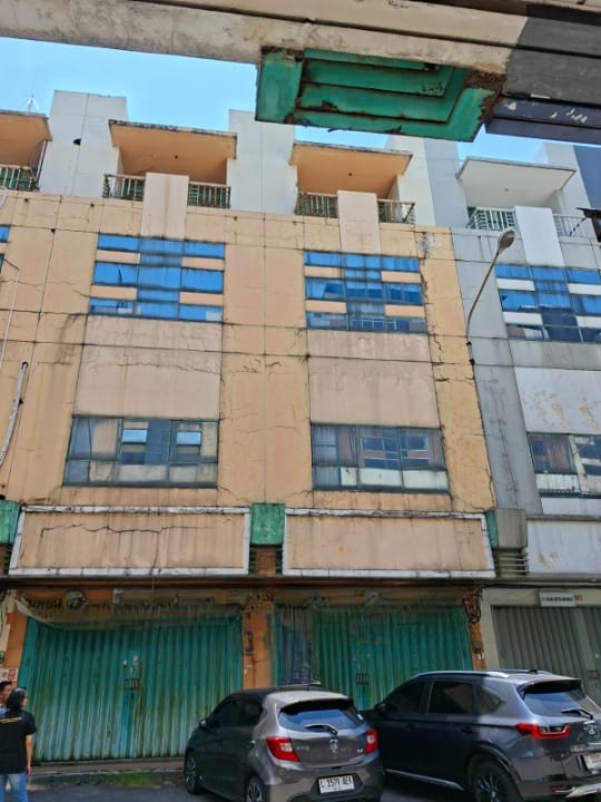 Dijual Ruko Lokasi Strategis di Jl. Mayjend Sungkono Surabaya Barat - Thumbnail 2