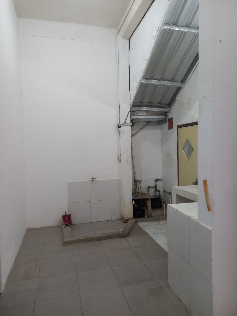 DISEWAKAN RUMAH STRATEGIS PETEMON SURABAYA PUSAT - Thumbnail 3