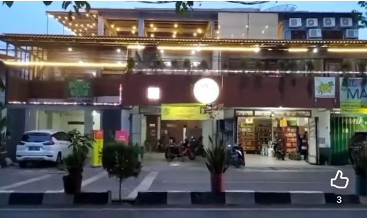 Jual Ruko 3 Lantai di Jl. Kapasari Surabaya Pusat – Lokasi Super Ramai Dan Potensi Bisnis Tinggi - Image 1