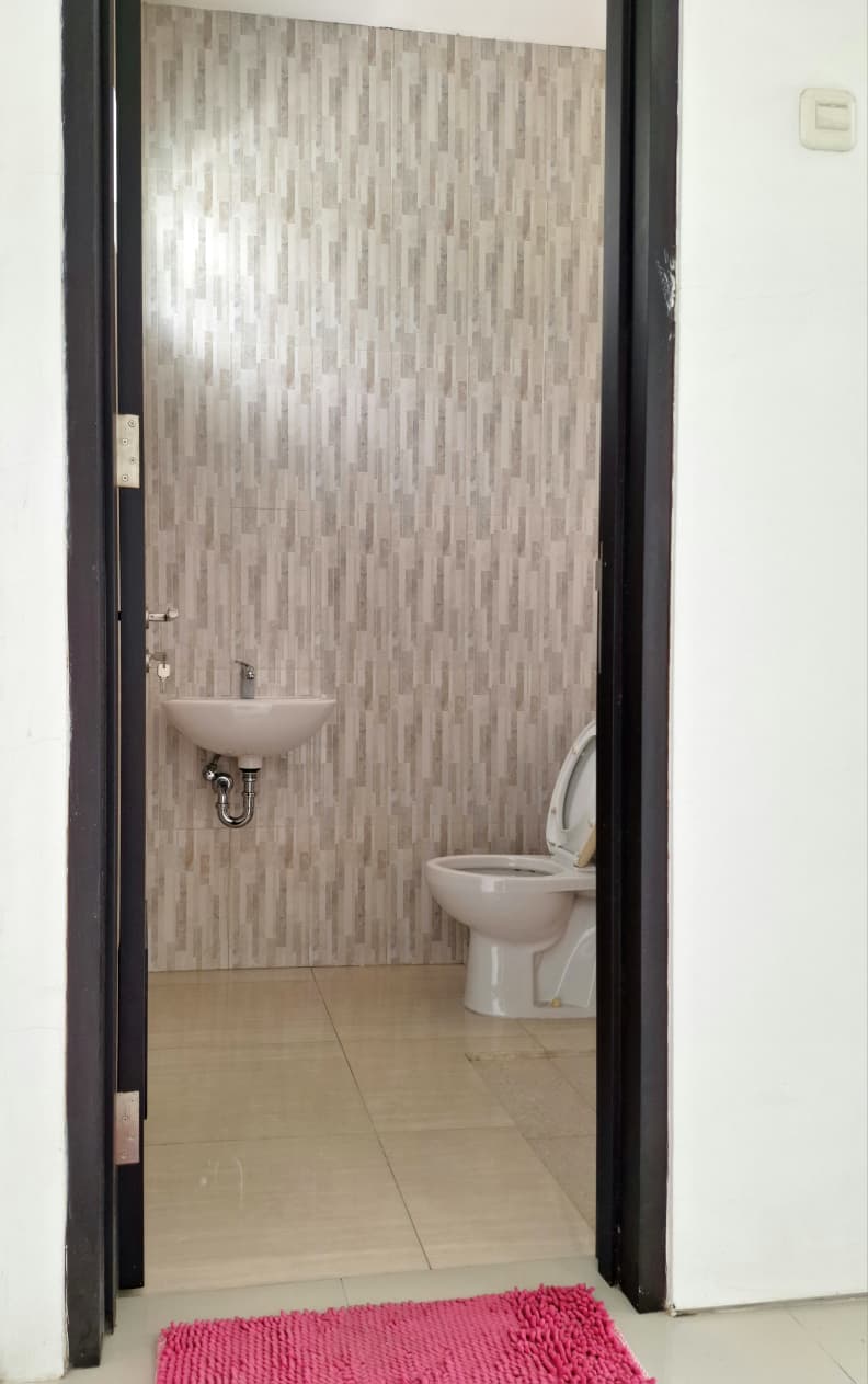 DiJual Rumah Baru Semi Furnish di De Casa Residence, Surabaya Barat - Thumbnail 3