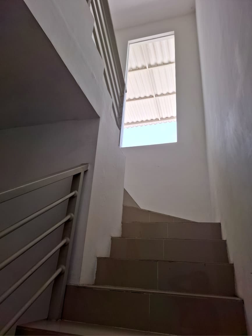 DiJual Rumah Baru Semi Furnish di De Casa Residence, Surabaya Barat - Thumbnail 4