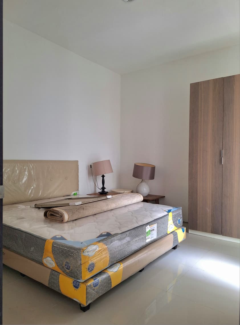 DiJual Rumah Baru Semi Furnish di De Casa Residence, Surabaya Barat - Image 1