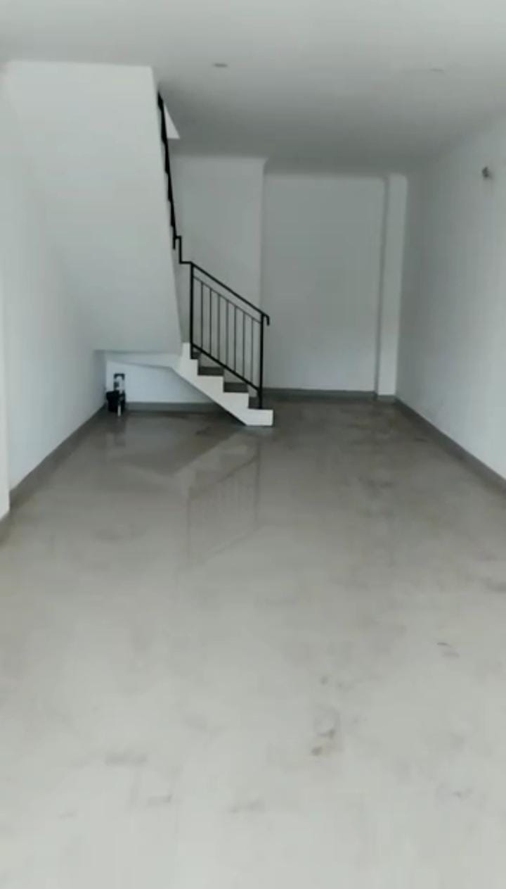 Dijual Ruko Strategis 3 Lantai di Kawasan Perak Timur Surabaya Utara - Thumbnail 2