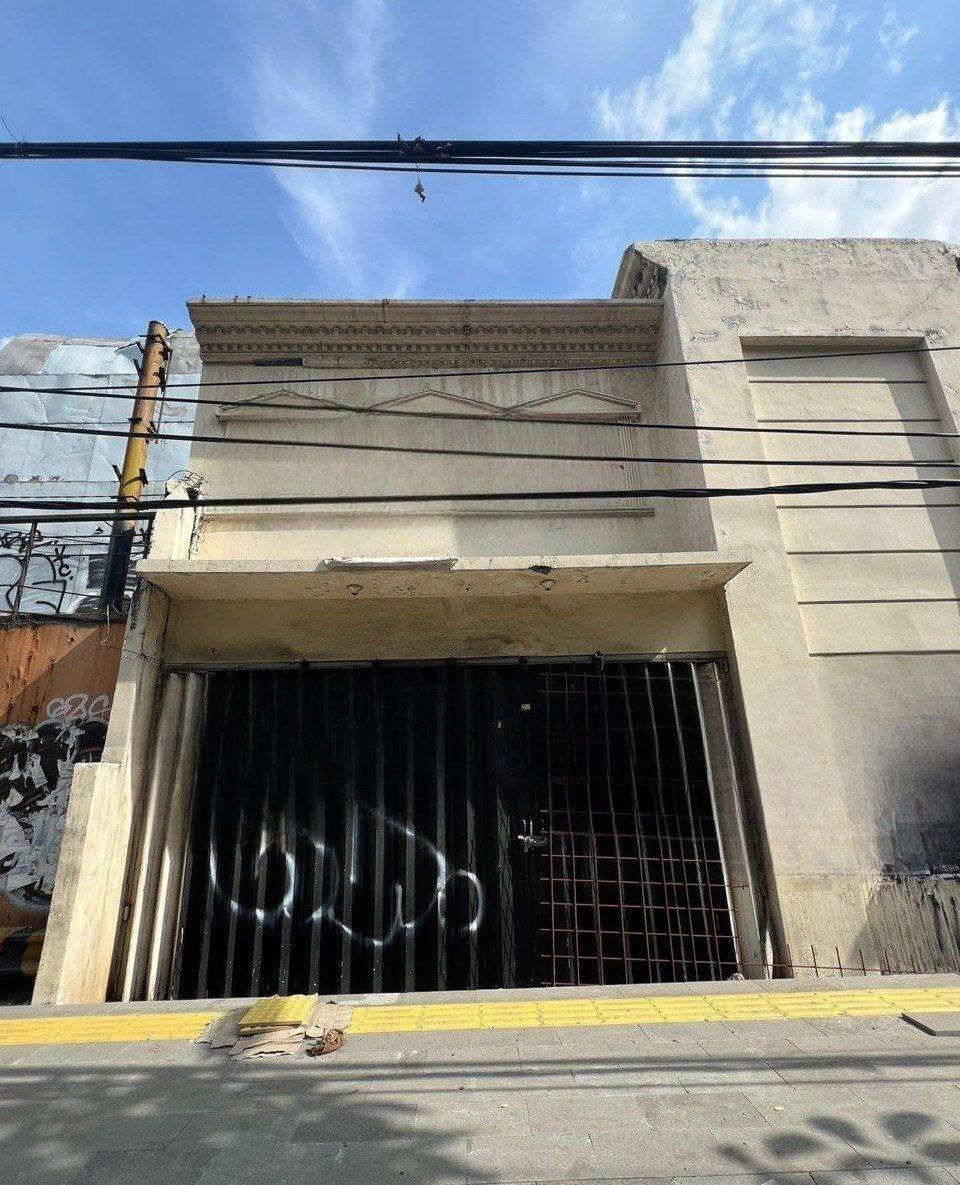 Disewakan Ruko Lokasi Strategis di Mayjend Sungkono Surabaya Barat - Image 1