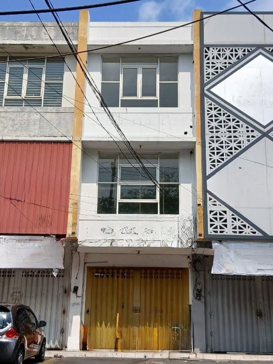 Dijual Murah Ruko Strategis di Raya Manukan Tama – Surabaya Barat - Image 1