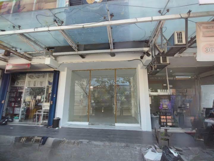 Disewakan Ruko Strategis di Villa Taman Telaga – Citraland Surabaya Barat - Image 1