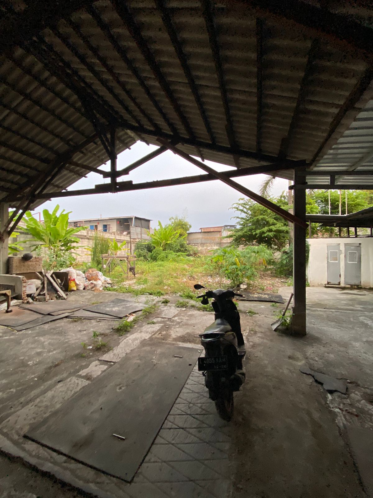 Disewakan Tanah Cocok Untuk Dijadikan Lap Padel di Kaliwaron Surabaya Timur - Image 1