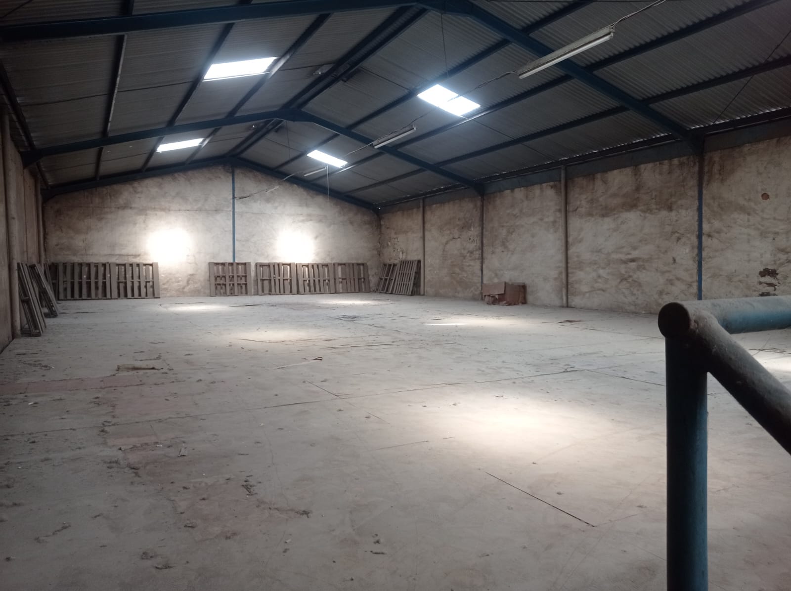 Disewakan Gudang Strategis Turun Harga Dumar Industri Margomulyo Surabaya Barat - Thumbnail 2