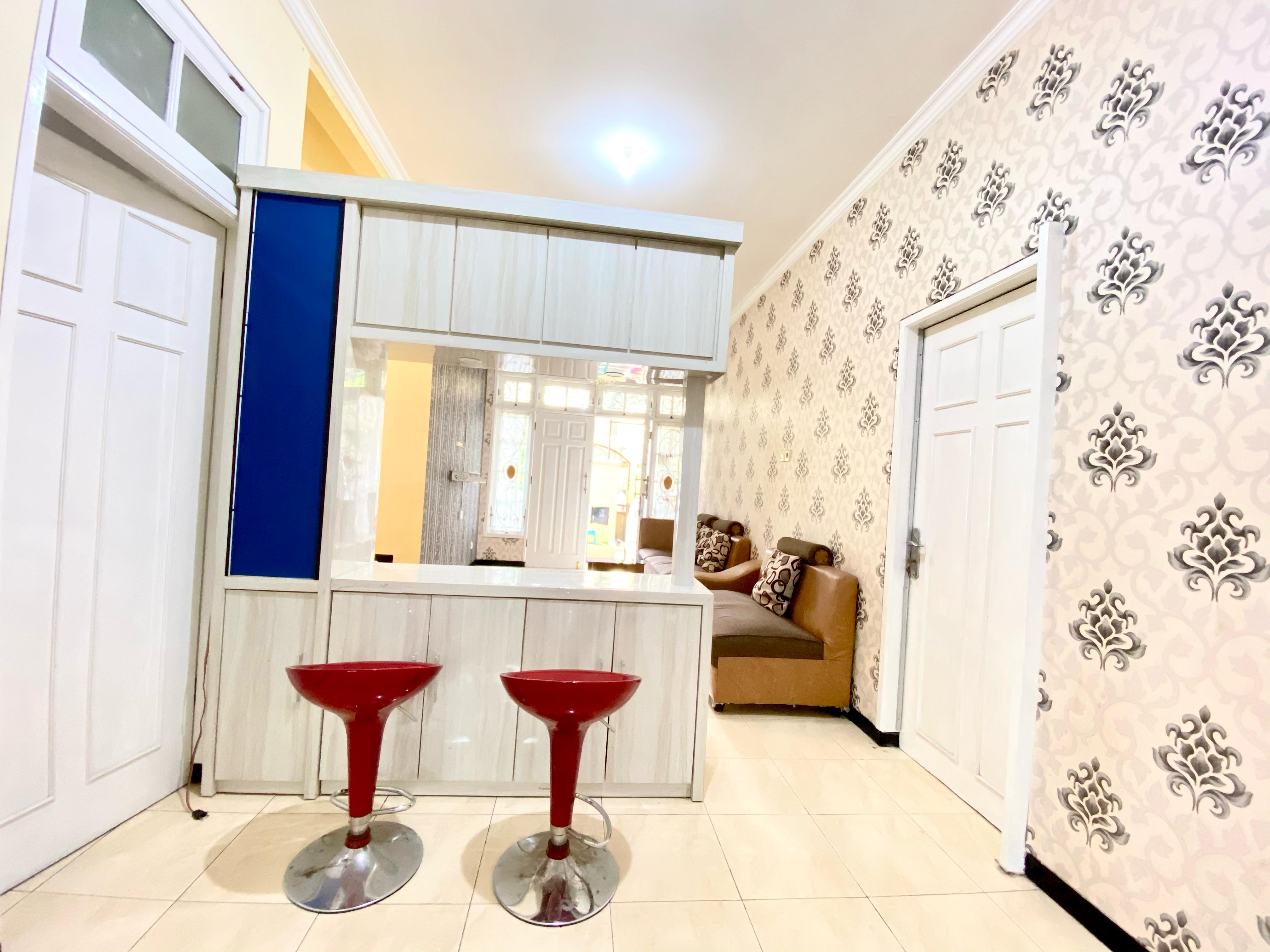 Dijual/Disewakan Rumah Lokasi Strategis Pondok Mutiara di Sidoarjo - Thumbnail 4