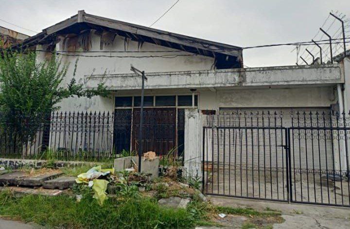 Dijual Rumah Lokasi Strategis di Manyar Rejo Surabaya Timur - Image 1