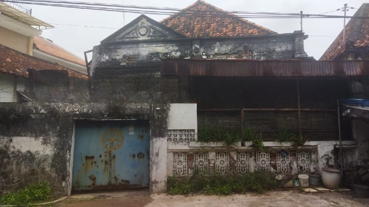 Dijual Rumah Lokasi Strategis di Kawasan Jalan Achmad Jais Surabaya Pusat - Image 1