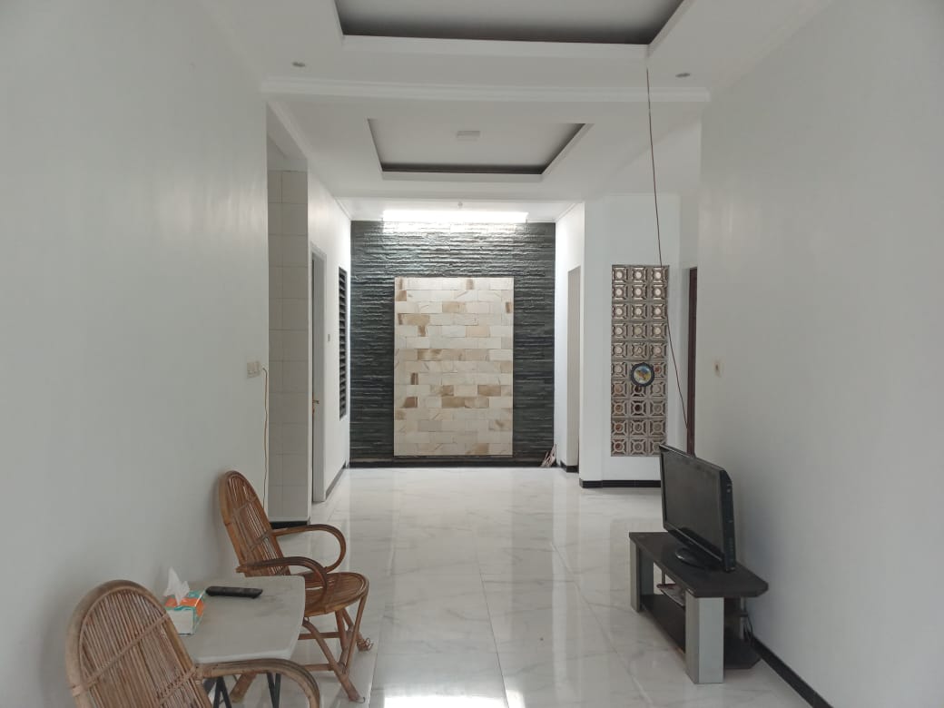 DIJUAL Rumah Nyaman dan Strategis di Taman Pondok Indah Surabaya Barat - Thumbnail 4