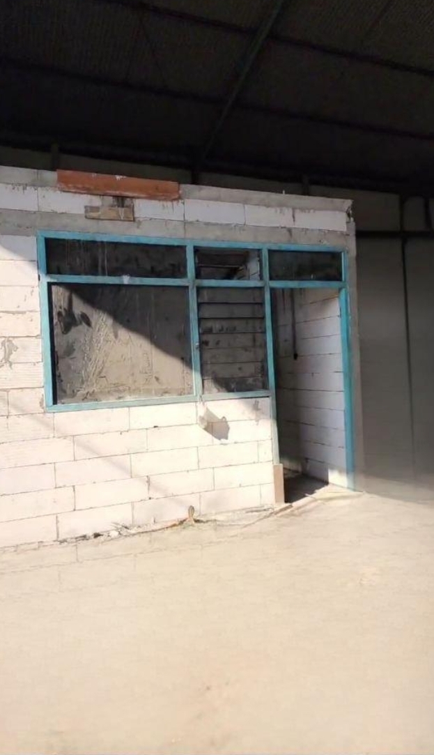 Disewakan Gudang Siap Pakai di Angtropolis Margomulyo Surabaya Barat (bbal) - Thumbnail 2