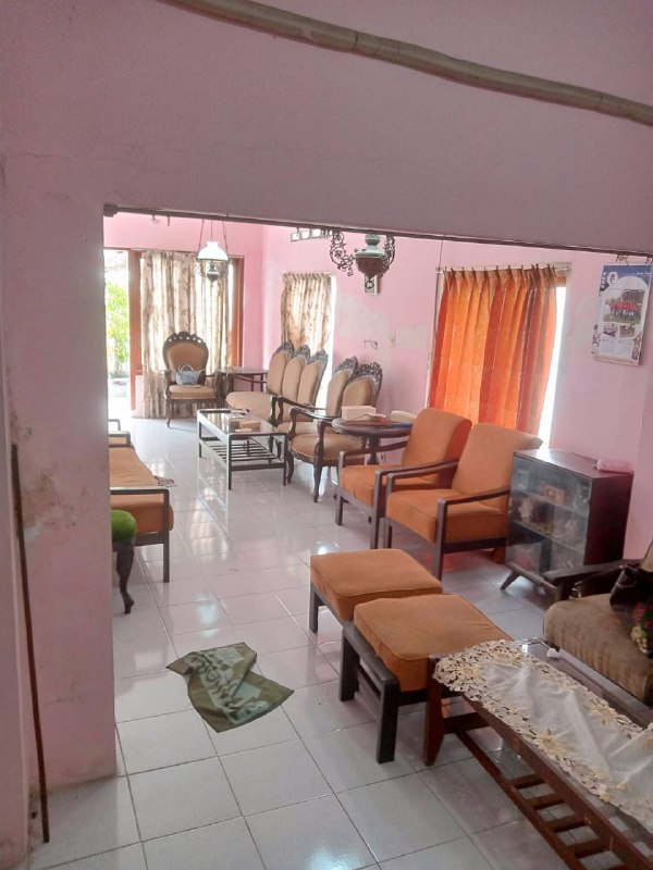 Dijual Rumah Strategis di Jl. Ngagel Jaya Tengah Surabaya Selatan - Image 1