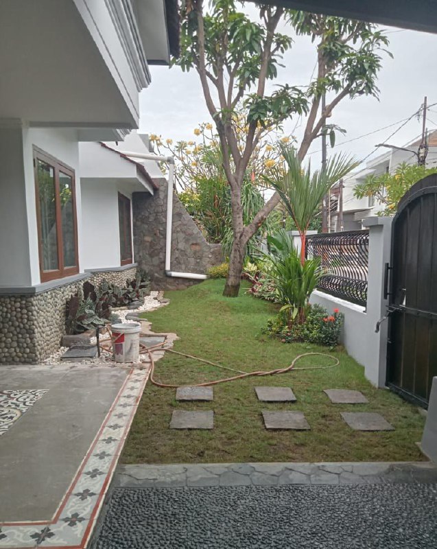 Dijual Rumah Lokasi Premium di Pondok Nirwana Merr Surabaya Timur - Image 1