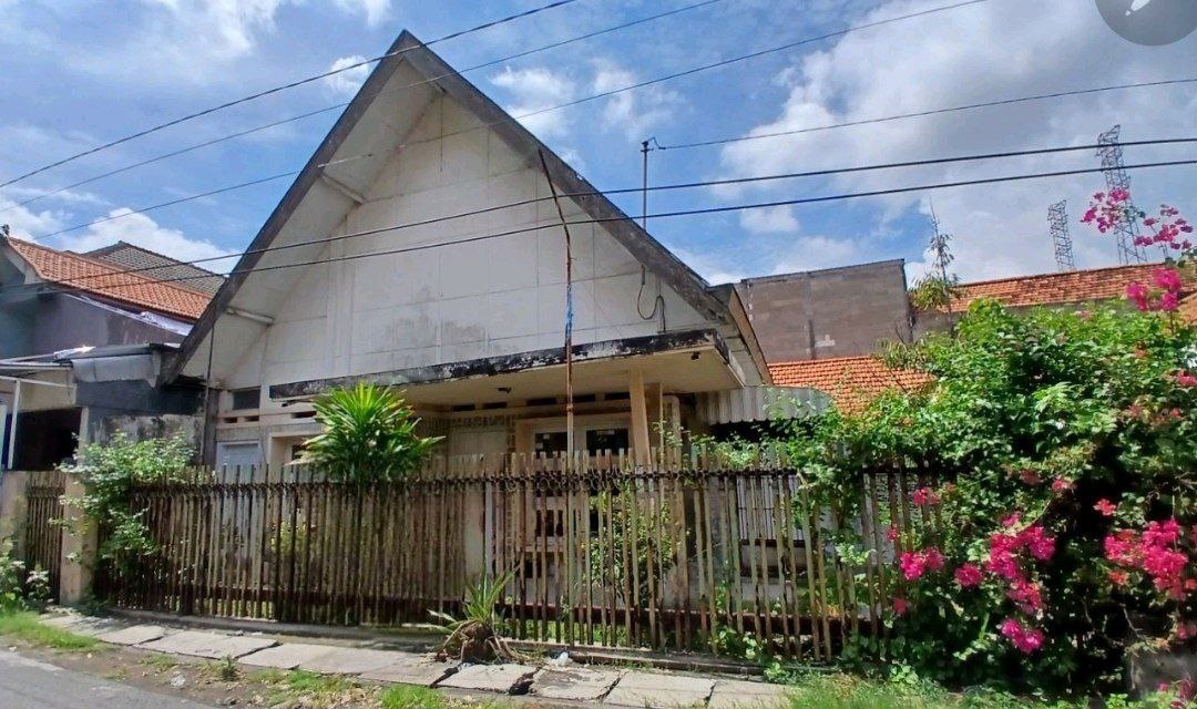 Dijual Rumah Lokasi Strategis di Pucang Anom Timur, Surabaya Timur - Image 1