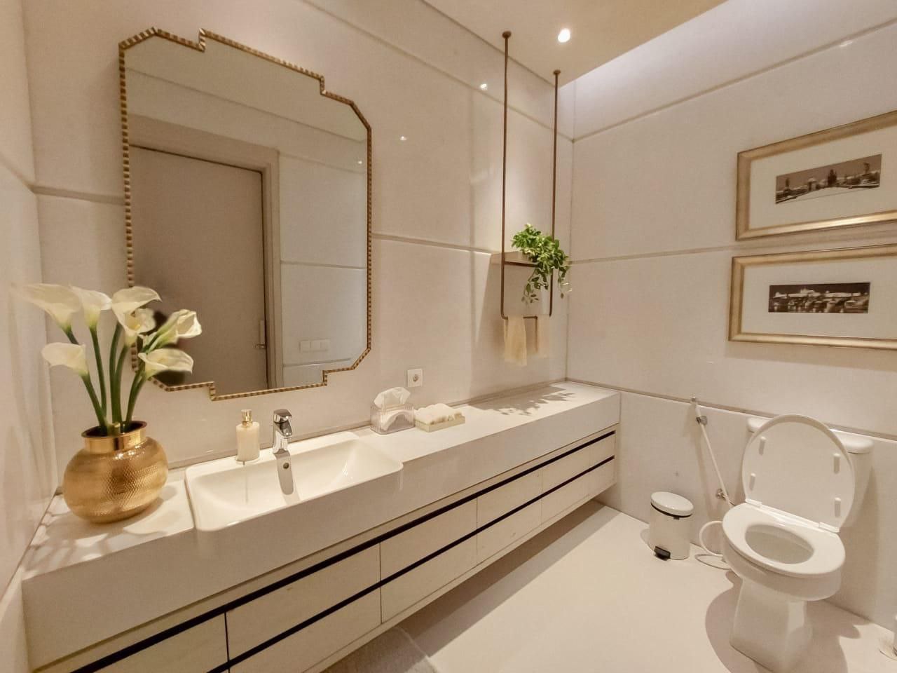 Dijual Rumah Mewah Siap Huni di Margorejo Indah, Surabaya Selatan - Thumbnail 2