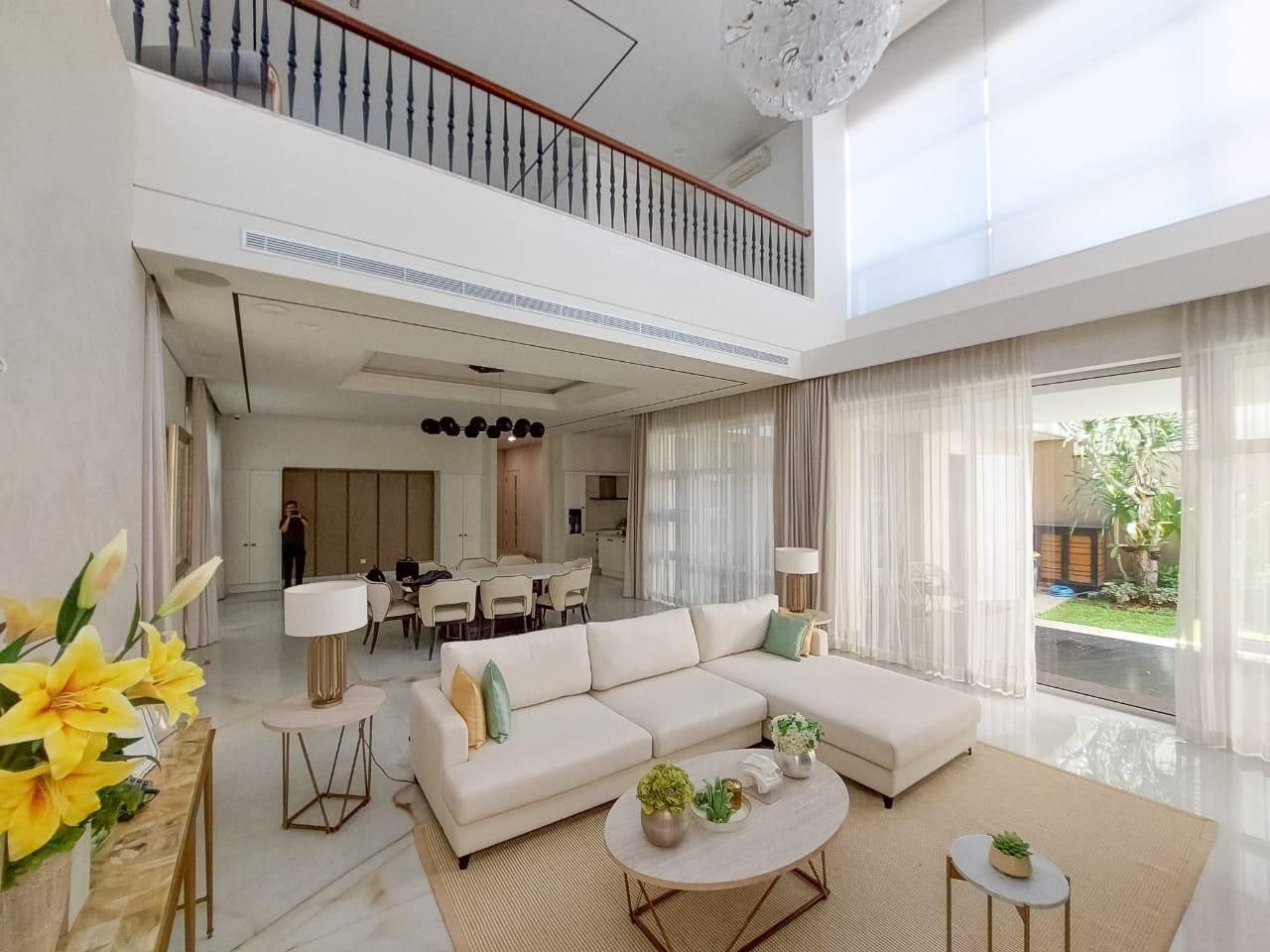 Dijual Rumah Mewah Siap Huni di Margorejo Indah, Surabaya Selatan - Thumbnail 4