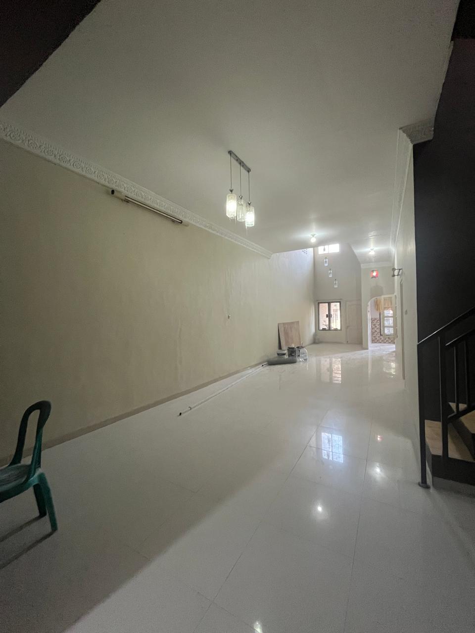 Disewakan Rumah Siap Huni dan Strategis di Pucang, Surabaya Timur - Thumbnail 2