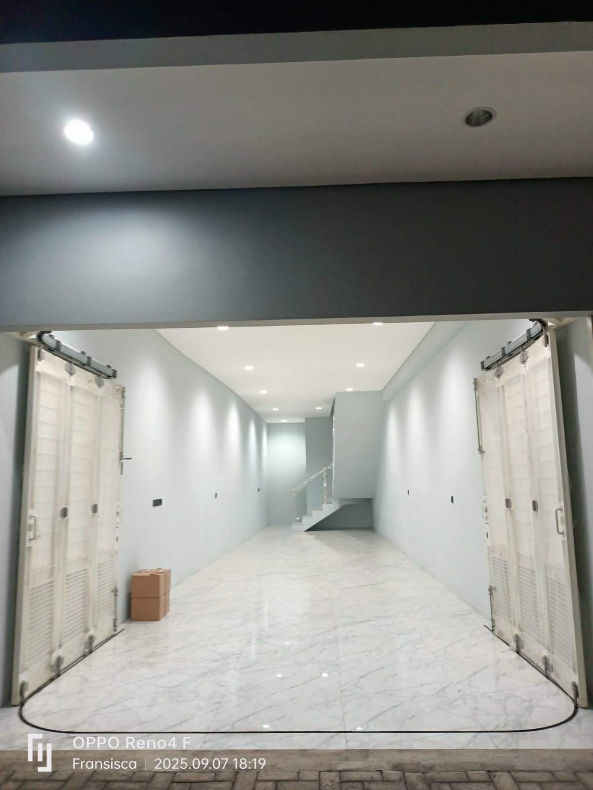 Dijual / Disewakan Ruko Baru Siap Huni di Jalan Genteng Surabaya Pusat - Thumbnail 3