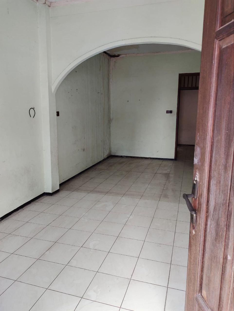 Dijual Rumah Strategis di Bendul Merisi Permai Utara Surabaya Selatan - Thumbnail 2
