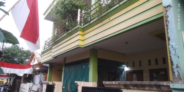 Dijual Rumah dan Kontrakan Murah 2 Lantai di Kawasan Perwira Bekasi - Image 1
