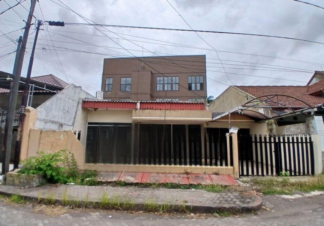 Dijual Rumah Strategis di Ngagel jaya Tengah Surabaya Timur - Image 1