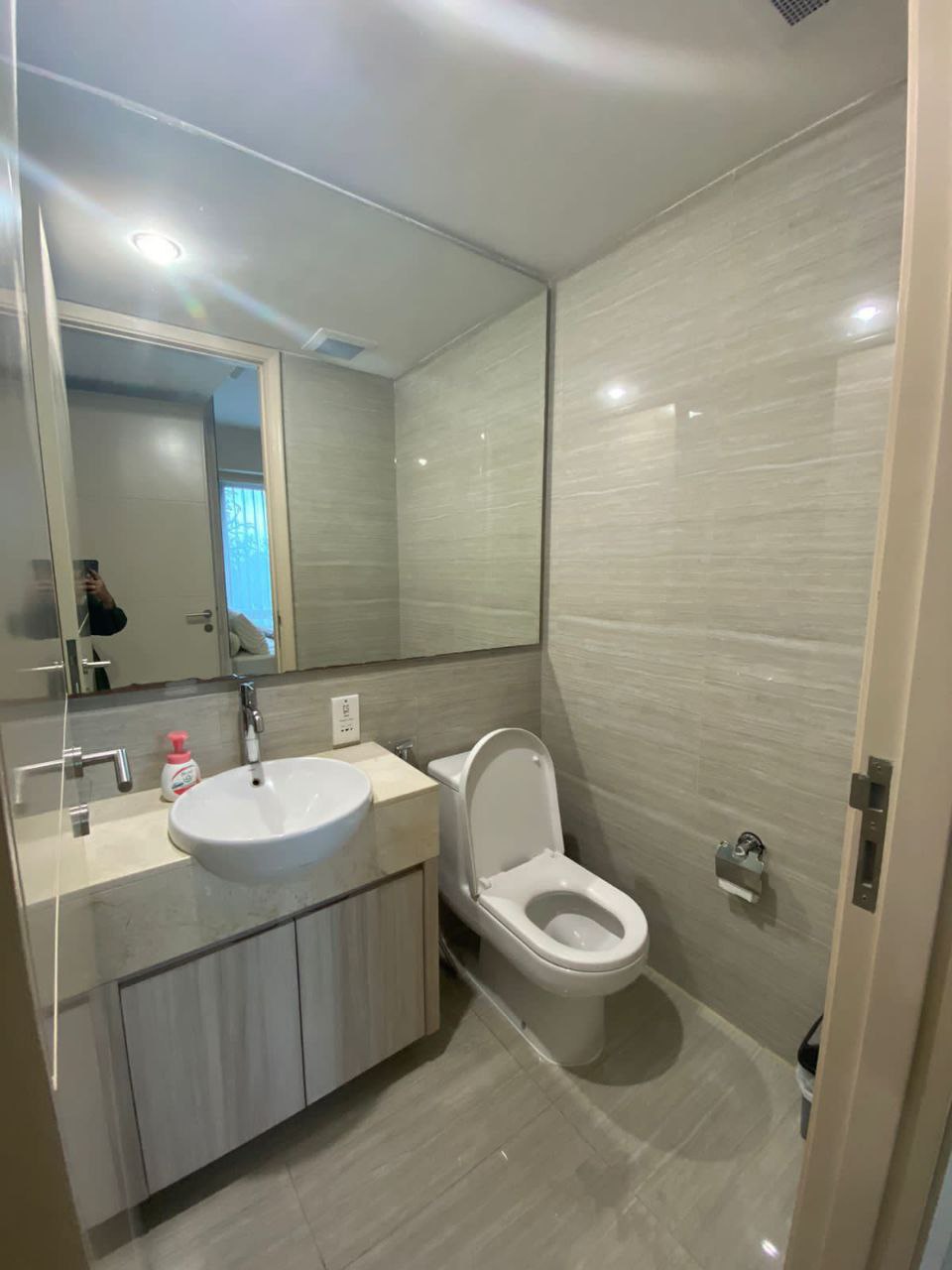 Disewakan Unit Apartement Mewah di La Riz Mansion Pakuwon Mall Surabaya Barat - Thumbnail 3