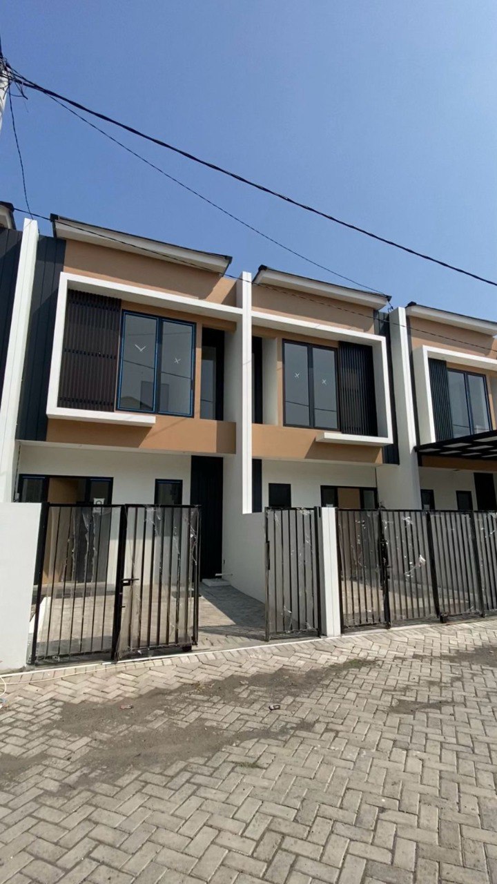 Dijual Rumah Baru Modern di Grand Kencana Residence III Surabaya Timur - Image 1