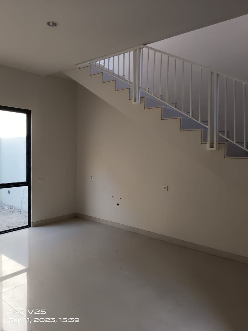 Dijual Rumah Bagus 2 Lantai di Central Park Juanda Sidoarjo - Thumbnail 5