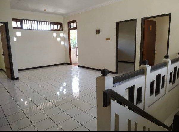 Dijual Rumah Mulyosari Terawat Siap Huni Cocok Untuk Usaha Kos Surabaya Timur - Thumbnail 3