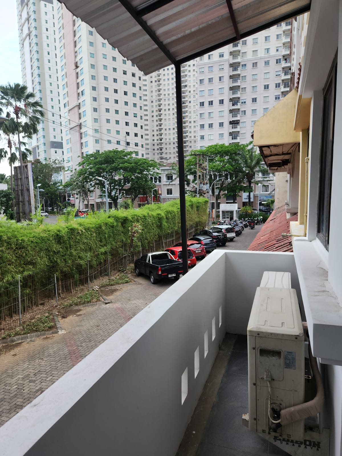 Disewakan Ruko Strategis di Galeri Bukit Indah Surabaya Barat - Thumbnail 2