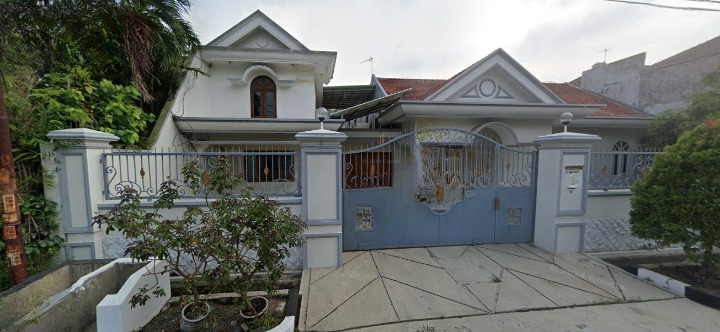 Dijual Rumah Nyaman dan Luas di Jemur Andayani Surabaya Selatan - Image 1