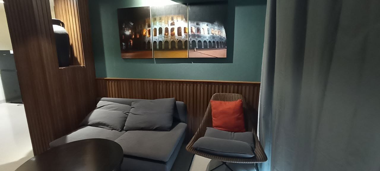 Disewakan Unit Apartemen Praxis 2 Bedroom Lokasi Premium di Embong Kaliasin Pusat Kota Surabaya - Image 1