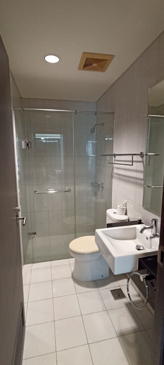 Disewakan Unit Apartemen Praxis 2 Bedroom Lokasi Premium di Embong Kaliasin Pusat Kota Surabaya - Thumbnail 3