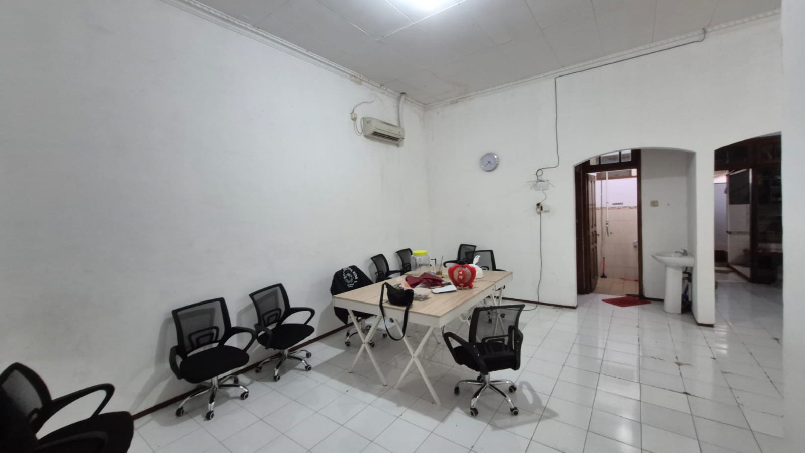 Di Sewakan Rumah (Ex Kantor) Lokasi Strategis di Ngagel Tama Tengah, Surabaya Timur - Thumbnail 3