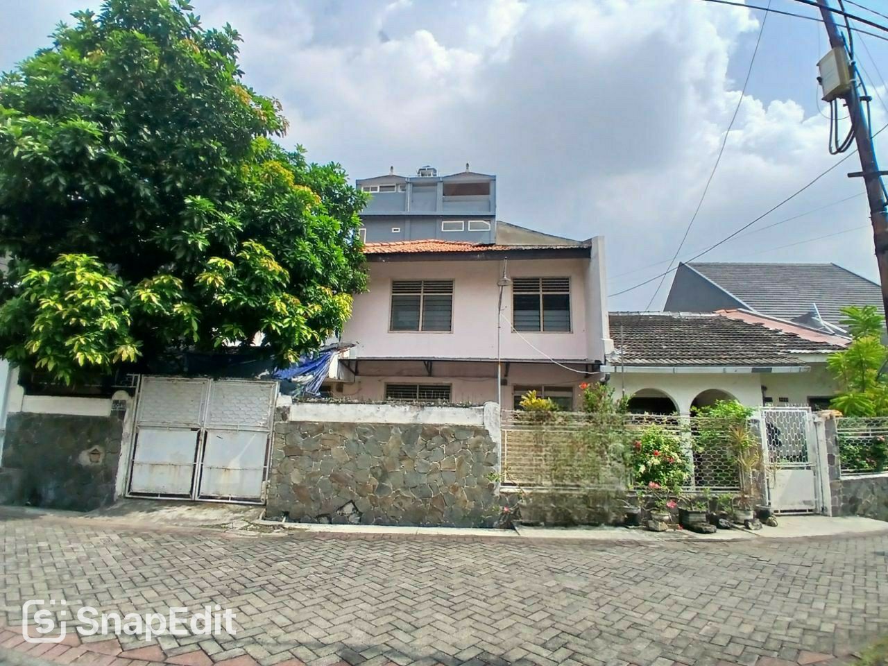 Dijual Rumah 2 Kavling Siap Huni di Ngagel Surabaya Timur - Image 1