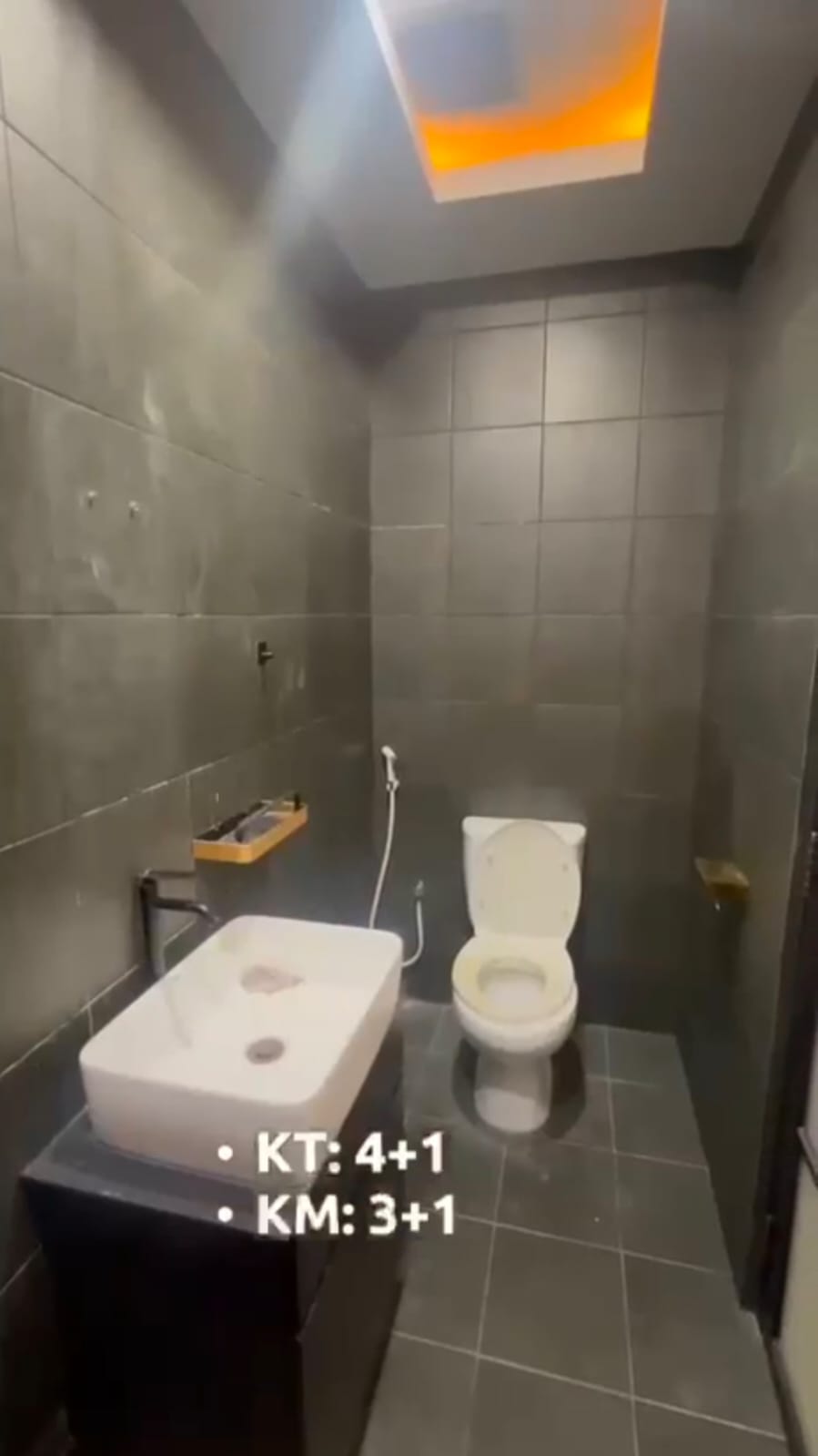 Dijual Rumah 2 Lantai Semi Furnish Murah Strategis di Taman Puspa Raya Citraland Surabaya Barat - Thumbnail 5