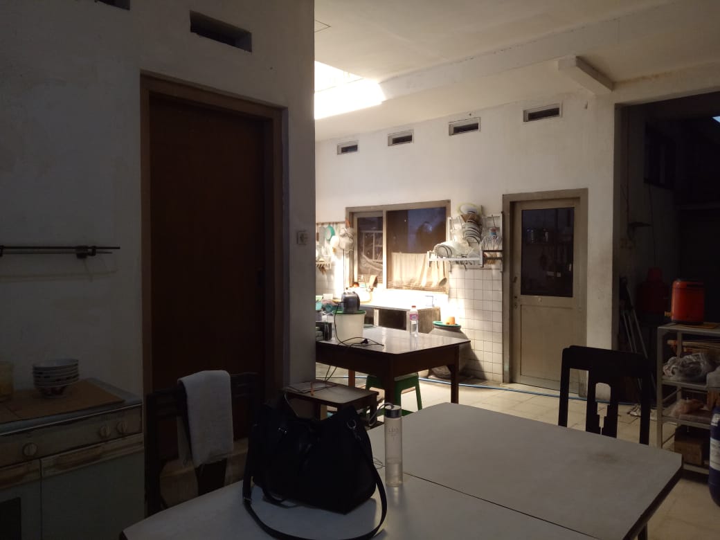 Dijual / Disewakan Rumah Klasik di Jl. Tambaksari Surabaya Utara – Cocok untuk Cafe Bernuansa Rumah Kuno - Thumbnail 3