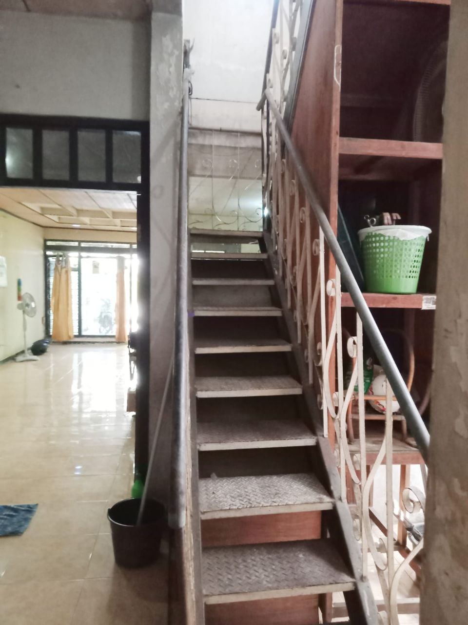 Dijual Rumah Hitung Tanah Strategis di Darmo Indah Barat Surabaya Barat - Thumbnail 3