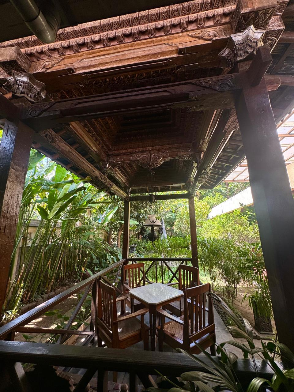 Dijual/Disewakan Rumah Mewah Nuansa Jawa Ketampon Lokasi Premium Strategis di Ketampon Citandui Surabaya Pusat - Thumbnail 4