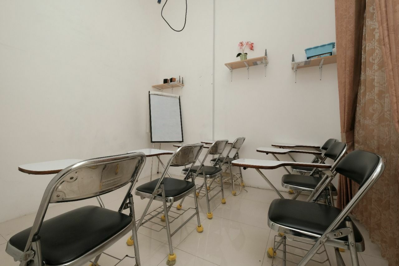 Dijual/Sewa Rumah Murah Lokasi Strategis di Nirwana Eksekutif Surabaya Timur - Thumbnail 8