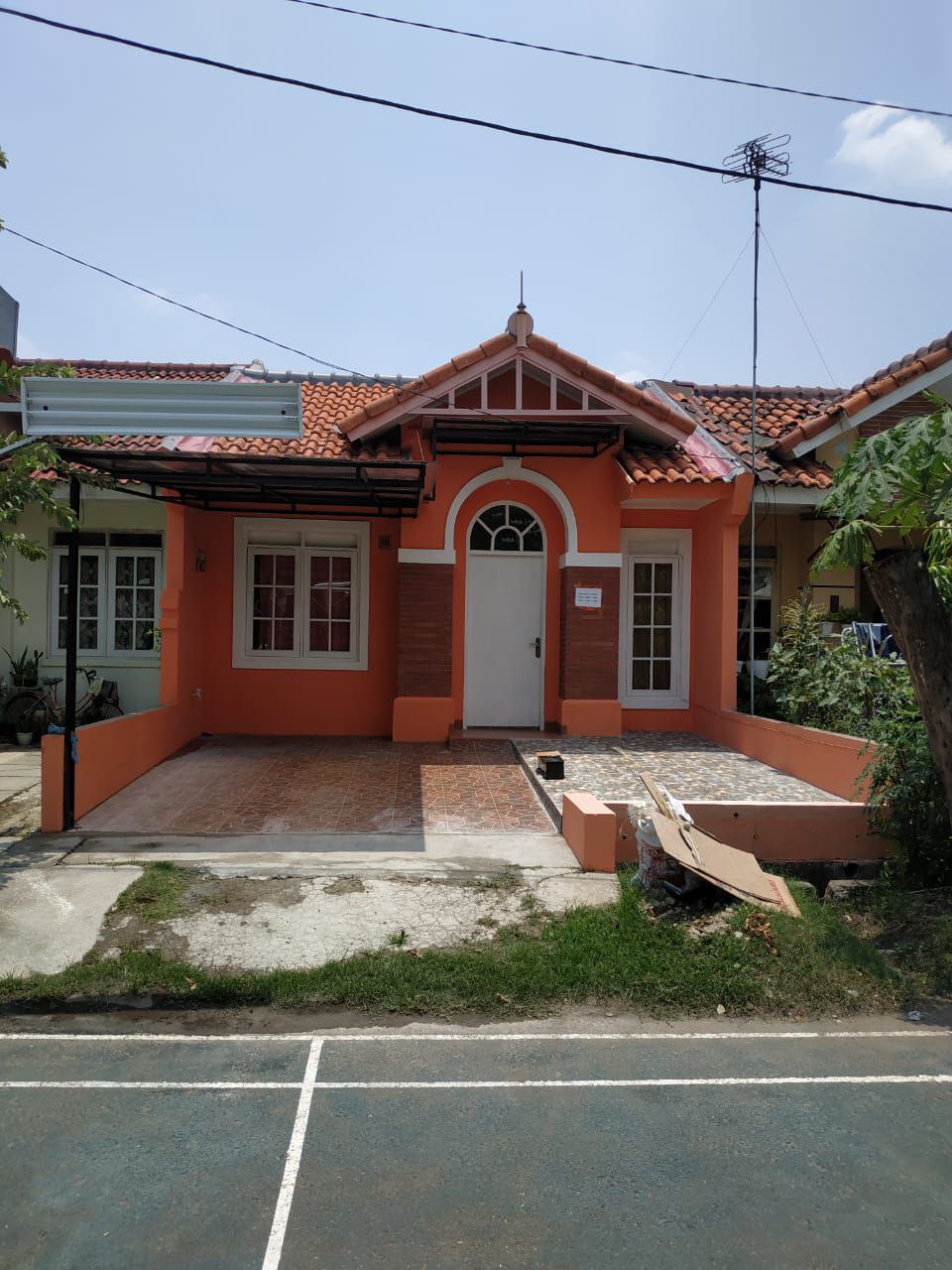 Dijual Rumah Siap Huni di Lippo Cikarang Kabupaten Bekasi - Image 1