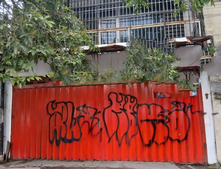 Sewa Ruko 3 Lantai Strategis Murah Pengampon Surabaya - Image 1