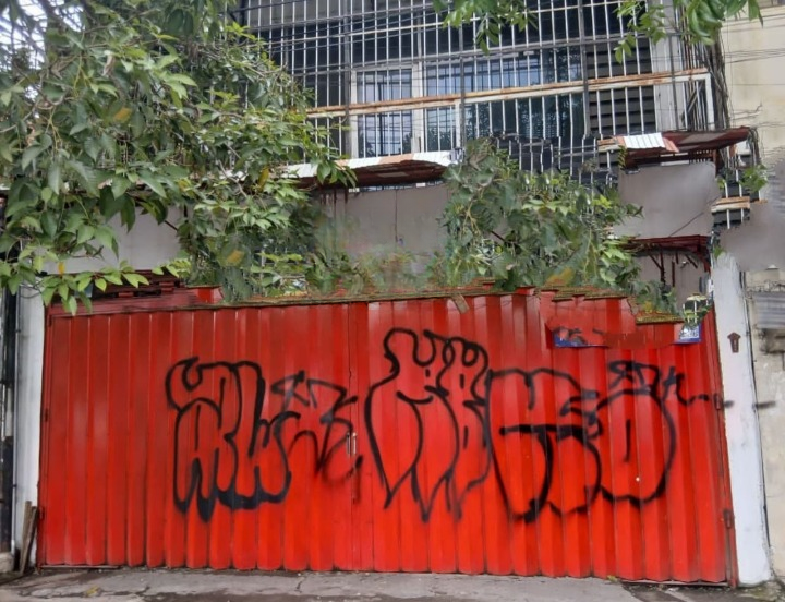 Sewa Ruko 3 Lantai Murah Strategis Pengampon Surabaya - Image 1