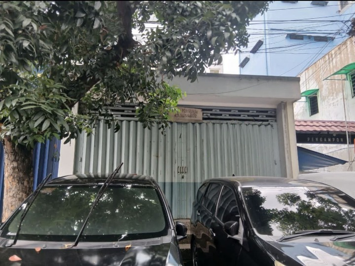 Disewakan Ruko 2 Lantai Murah Strategis Pengampon Surabaya Utara - Image 1